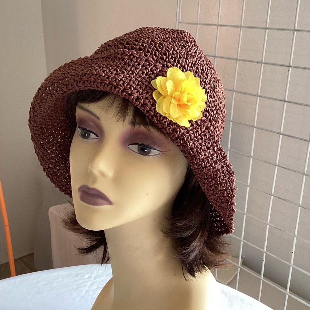 Vintage-Inspired Straw Cloche Hat NWOT - Picture 1 of 8